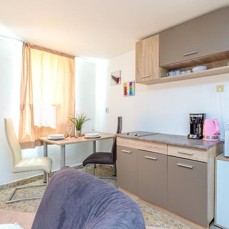 Apartments Elisabeth Medulin Extérieur photo